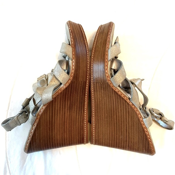 COACH Mallorie Leather Wedge Size 10B - Picture 4 of 8